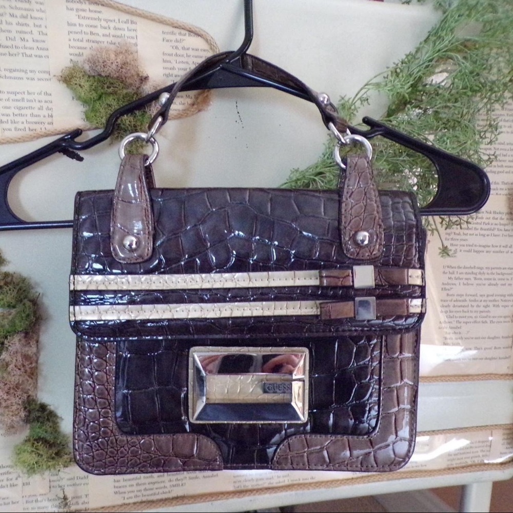 Small Guess hand bag